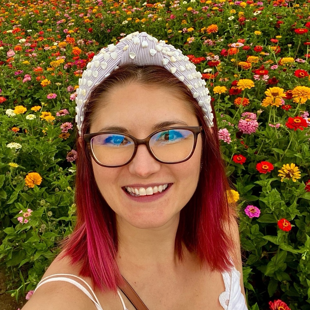Meet your Posher, April